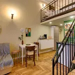 Apartman Little Americas New Worlds